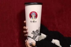 开霸王茶姬茶饮加盟店要了解的两点细节